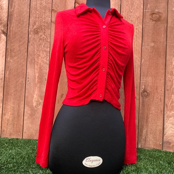 Red Ruched Top ♥️ - Picture 4 of 4